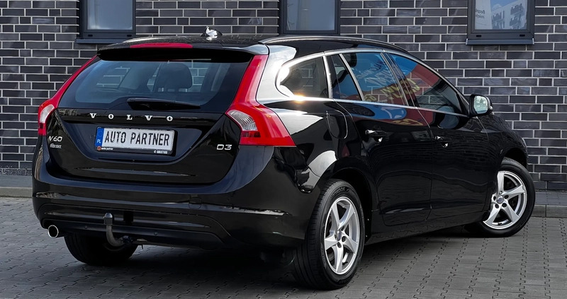 Volvo V60 cena 48500 przebieg: 178000, rok produkcji 2015 z Katowice małe 667